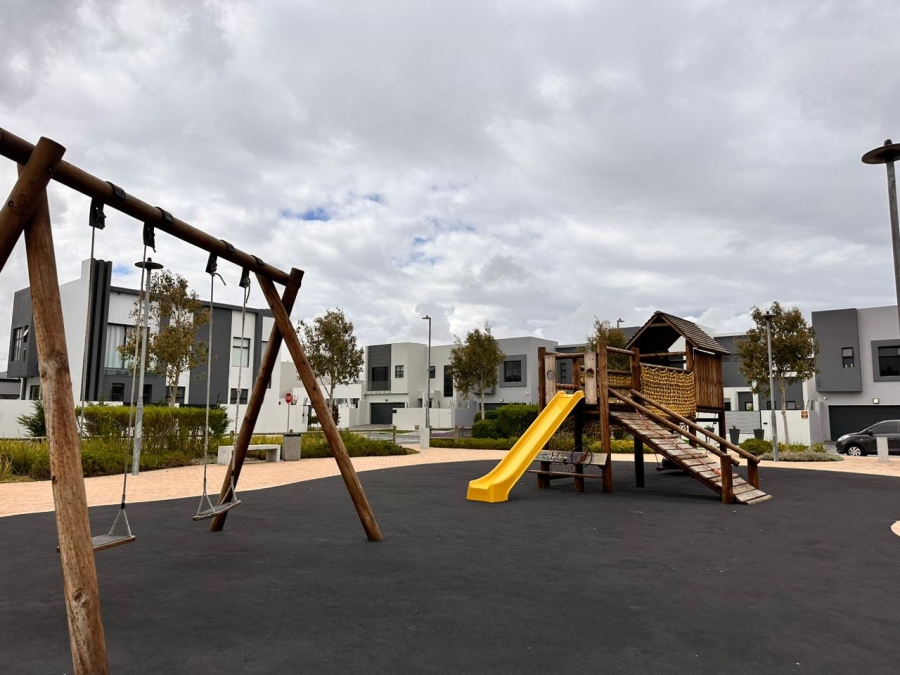 3 Bedroom Property for Sale in Sandown Western Cape